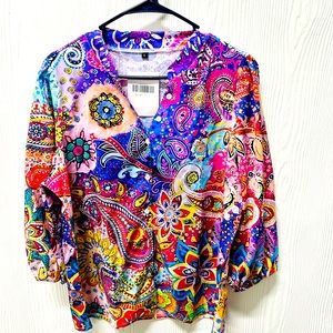 Women’s floral blouse NWT